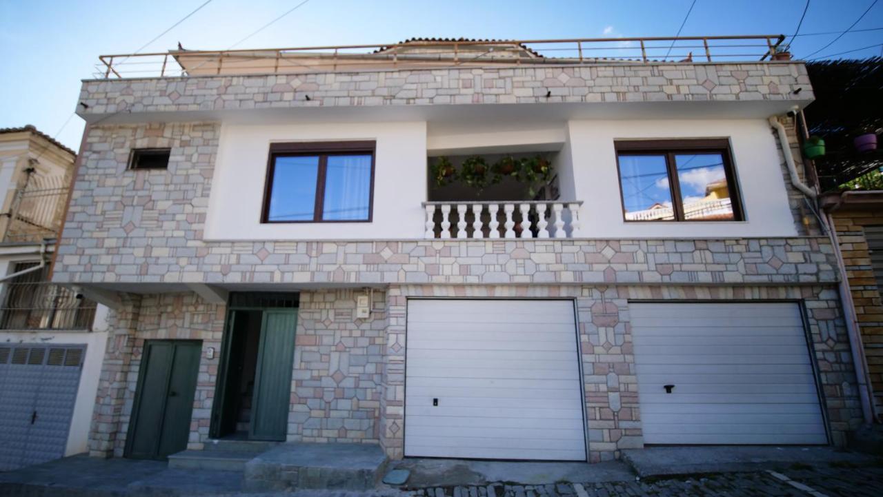 بيرات Vila Fatos Qama المظهر الخارجي الصورة